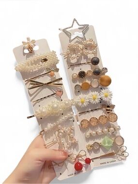 Vintage Inspired Assorted Floral & Faux Pearl Hair Clip Set